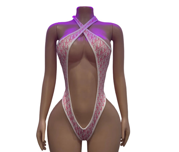 1-Piece Signature Seduction